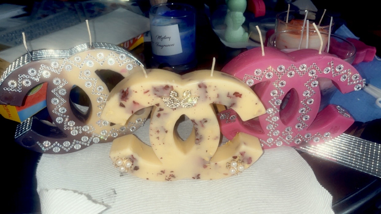 Cherri Amour decorative candle photo